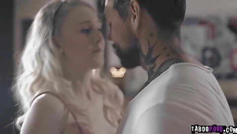 Sharing alown burlesque with katia got hot body