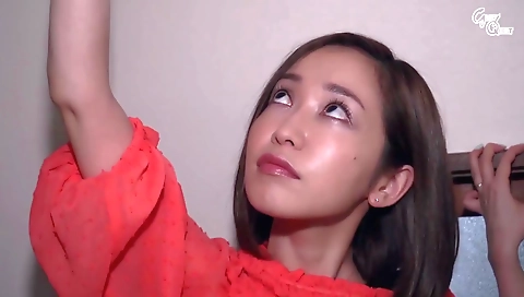 Hawt babe fucked by a huge cock