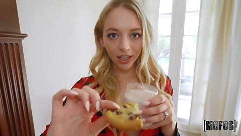 She loves to fuck with cum on her face