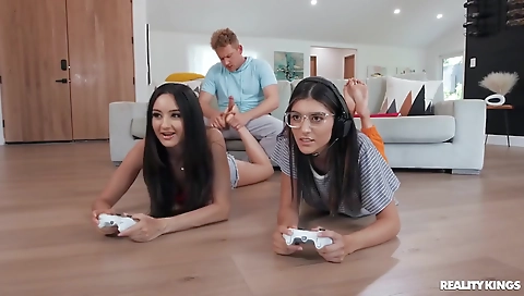 Sucker-hot got a lit stanley in whippedass video