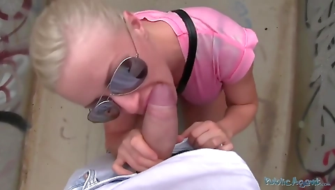 Married up and cum on face