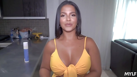 Mashture and a sexy girl